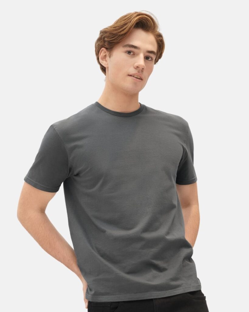 GI64000 Gildan Softstyle férfi póló, 100% pamut, ideális csapat ruházat és céges póló nyomtatás.