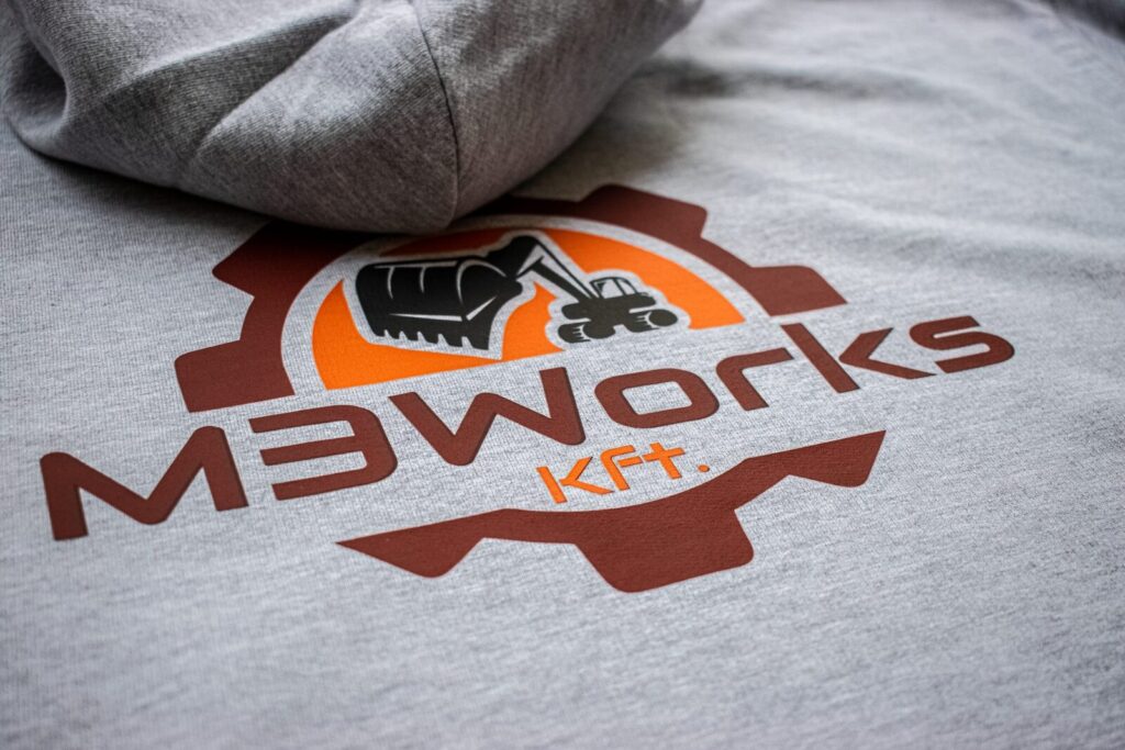 M3 Works Kft. céges pulóver