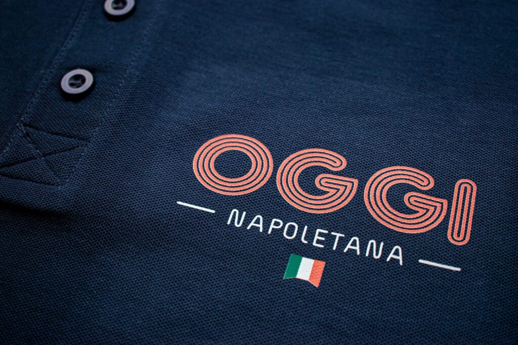 Oggi Napoletana céges galléros póló