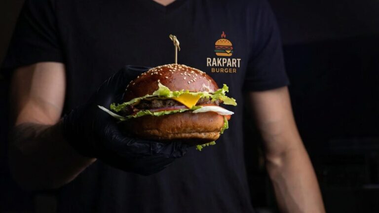 Céges póló étteremnek